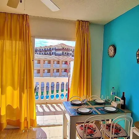 Nice Apartment With Balcony Overlooking The Pool