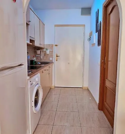 Nice Apartment With Balcony Overlooking The Pool Appartement