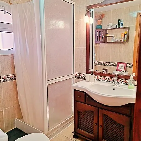Nice Apartment With Balcony Overlooking The Pool Appartement